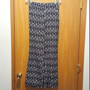 A. Byer straight cut pants with pockets